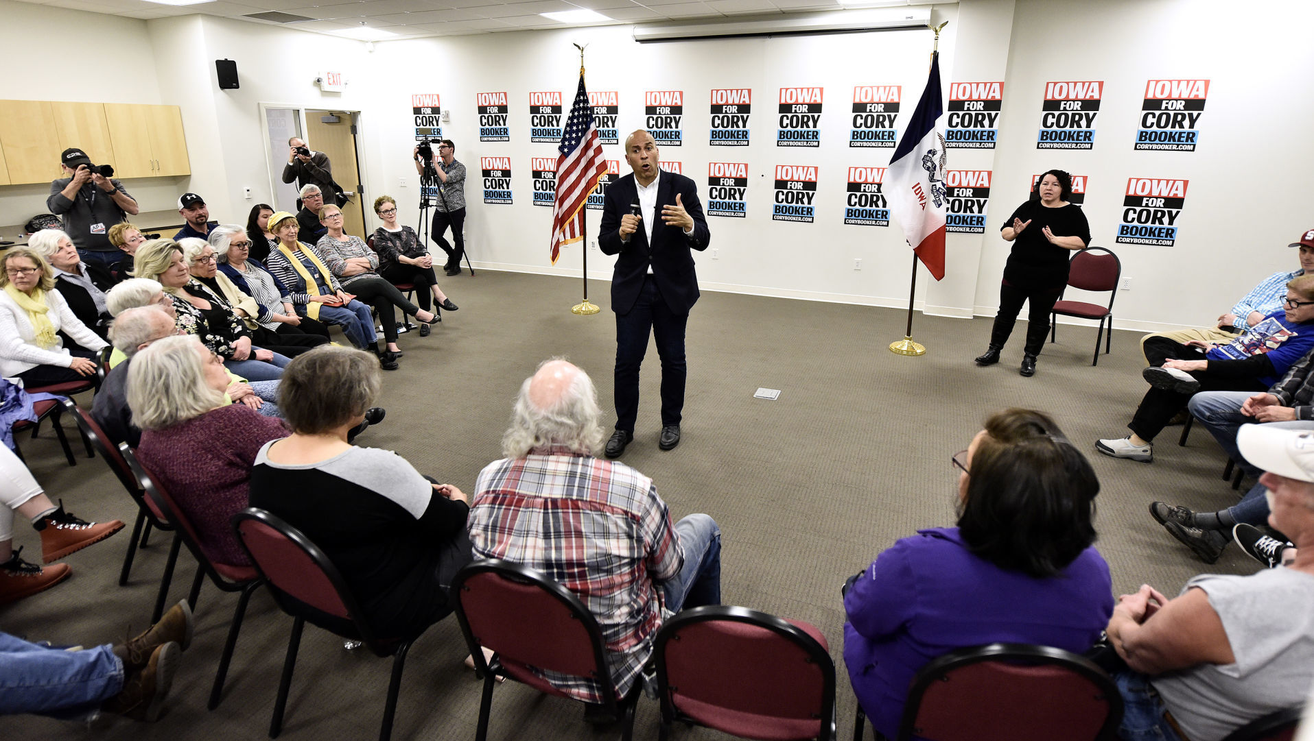 Cory Booker Sioux City campaign